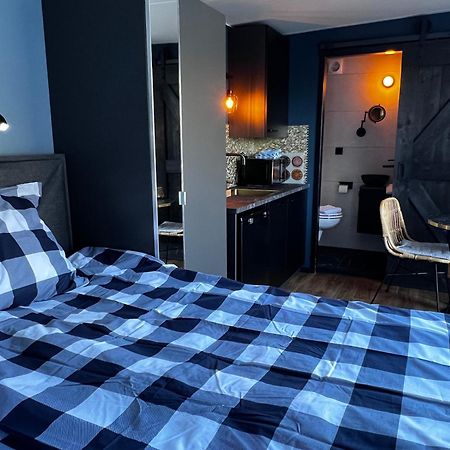 B&B Prive Tiny House Bij Zee สเตลเลนดัม ภายนอก รูปภาพ