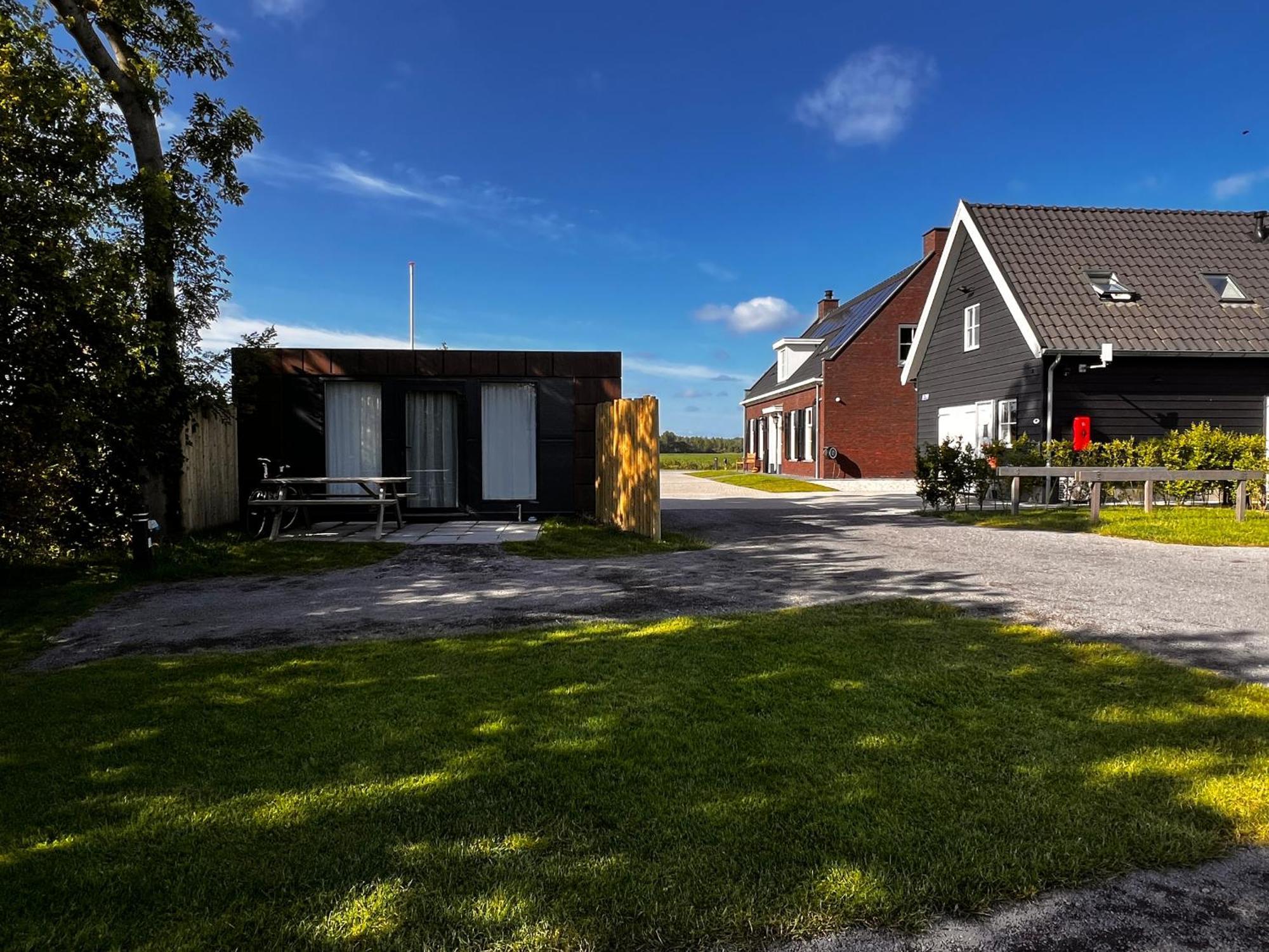 B&B Prive Tiny House Bij Zee สเตลเลนดัม ภายนอก รูปภาพ