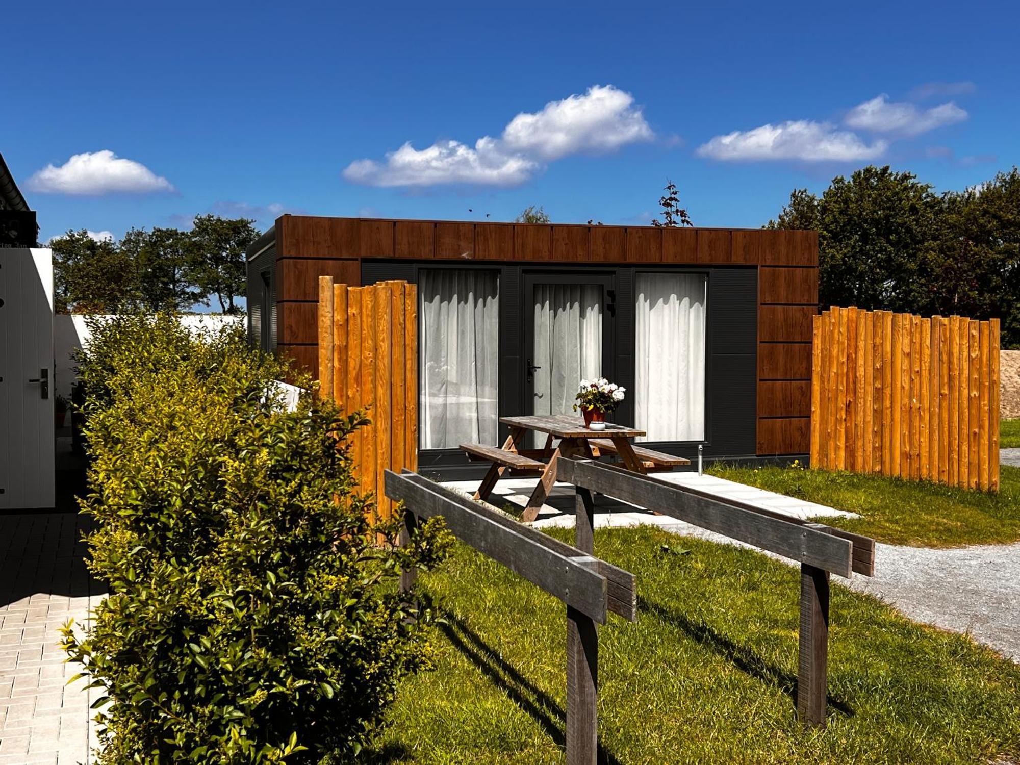 B&B Prive Tiny House Bij Zee สเตลเลนดัม ภายนอก รูปภาพ